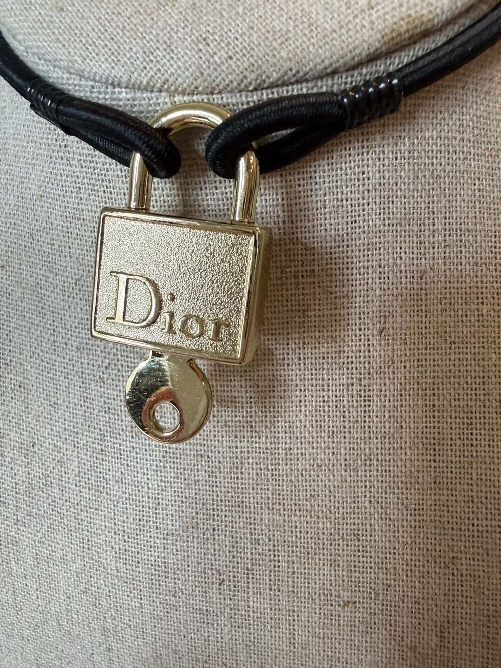 ✨Christian Dior Padlock
Pendant✨